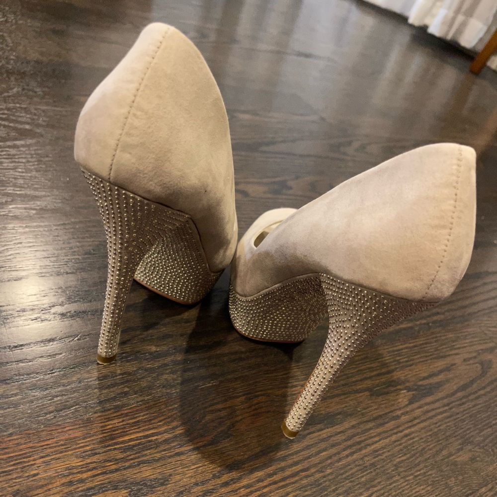 Aldo Rhinestone Platform heels. - Picture 4 of 6